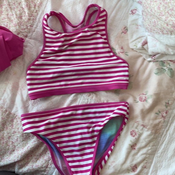 4 piece bathing suit size 10-12 - Picture 2 of 4